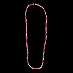 Glass beaded necklace. (A18)